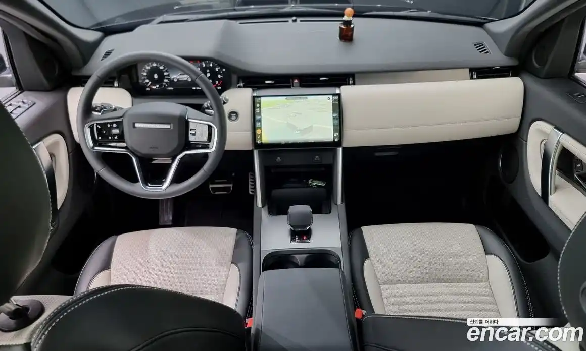 Land Rover Discovery Sport 2024 2.0 Автомат в Москве № 231142, фото 7