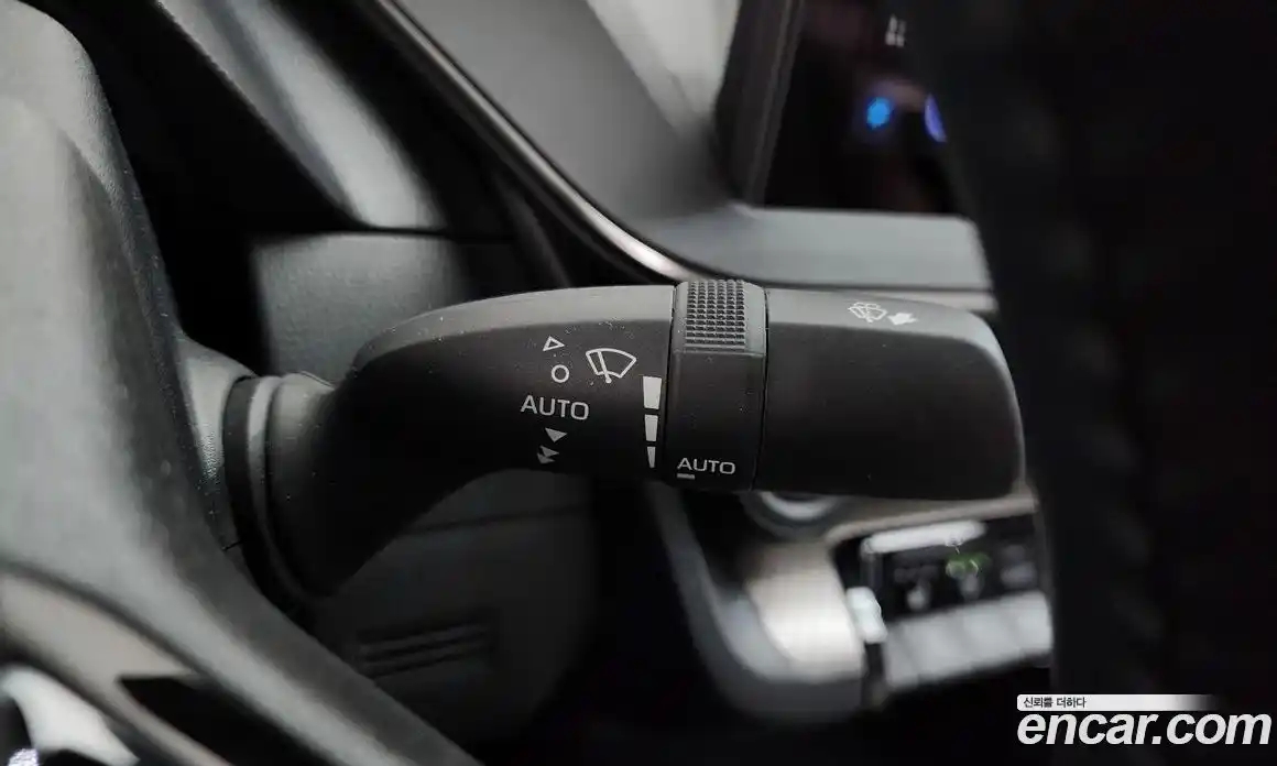 Toyota Prius 2024 2.0 Автомат в Москве № 248330, фото 15