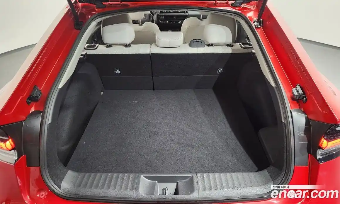 Toyota Prius 2024 2.0 Автомат в Москве № 248330, фото 20