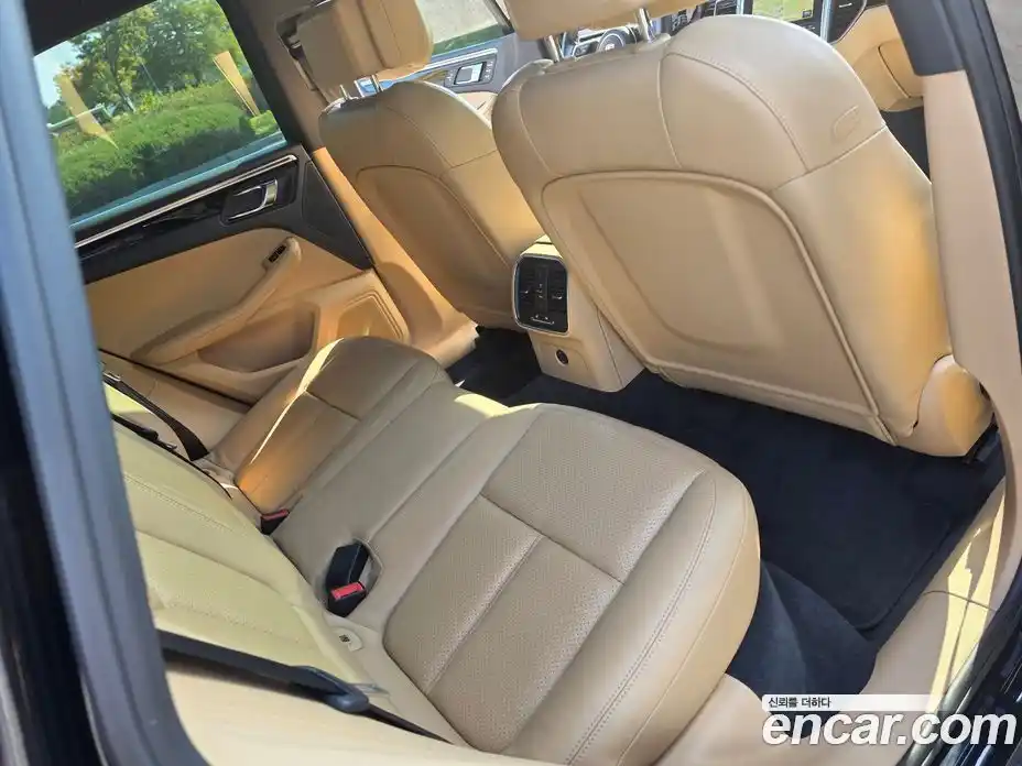 Porsche Macan 2017 3.0 Автомат в Москве № 252349, фото 12