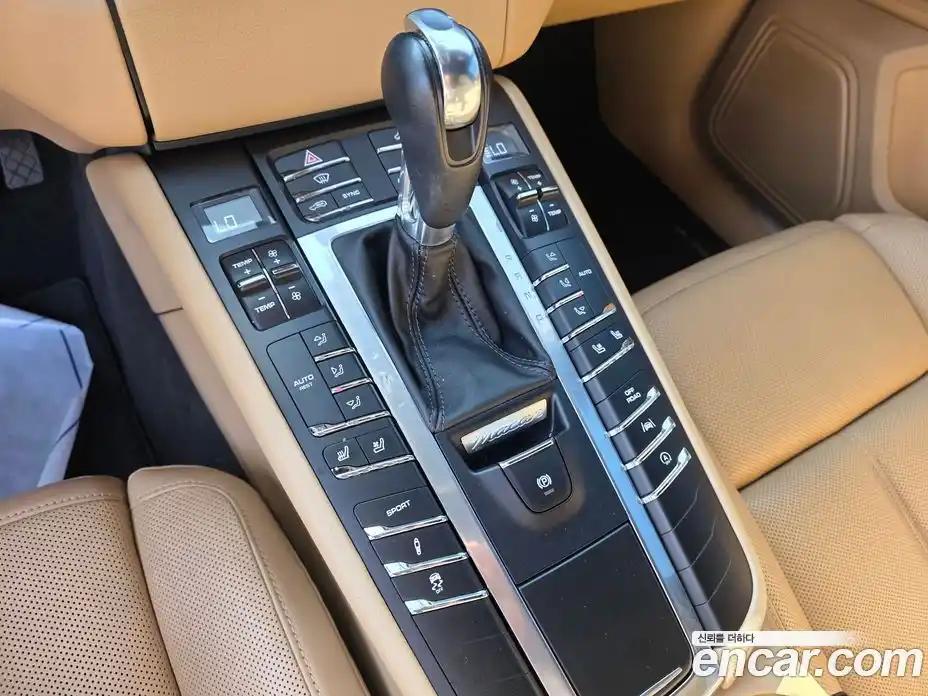 Porsche Macan 2017 3.0 Автомат в Москве № 252349, фото 16