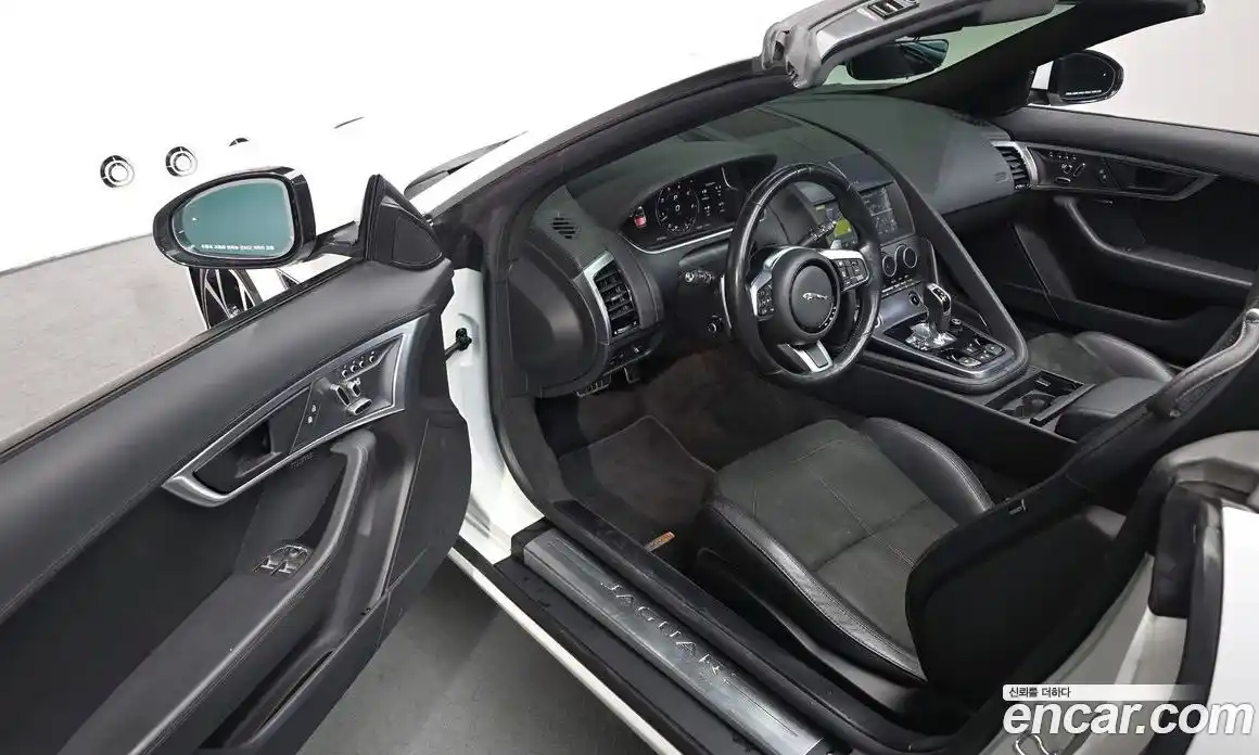 Jaguar F-Type 2021 2.0 Автомат в Москве № 256077, фото 17