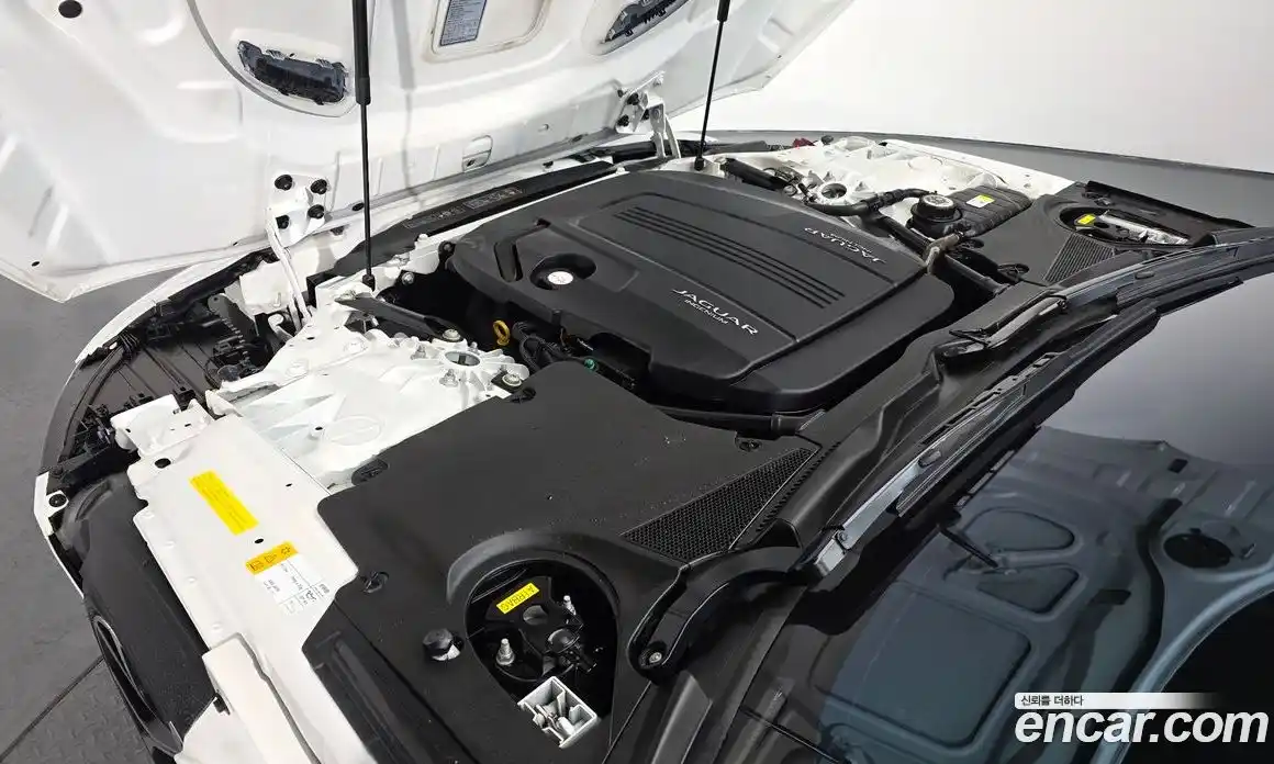 Jaguar F-Type 2021 2.0 Автомат в Москве № 256077, фото 9