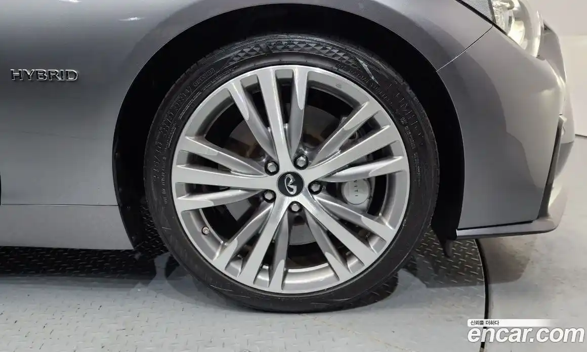 Infiniti Q50 2018 3.5 Автомат в Москве № 267459, фото 16