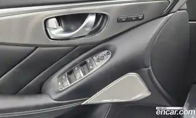 Infiniti Q50 2018 3.5 Автомат в Москве № 267459, миниатюра 3