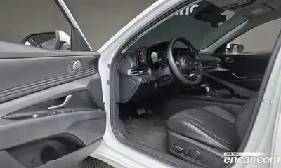 Hyundai Avante 2023 1.6 Автомат в Москве № 274155, миниатюра 11