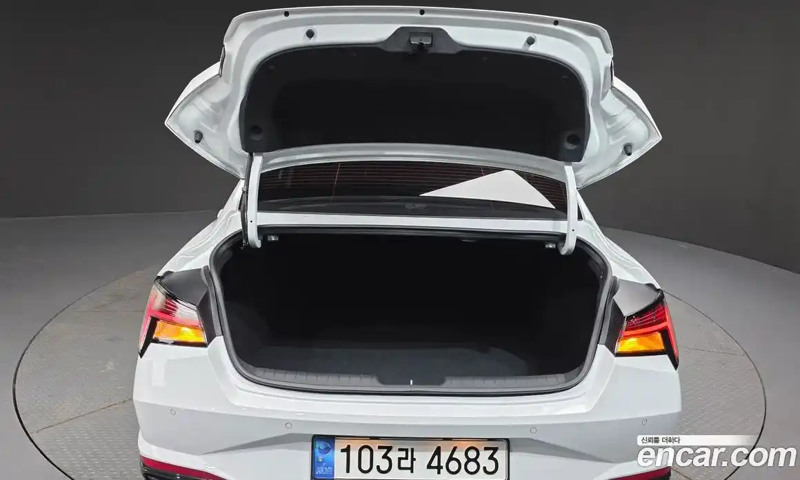 Hyundai Avante 2023 1.6 Автомат в Москве № 274155, фото 20