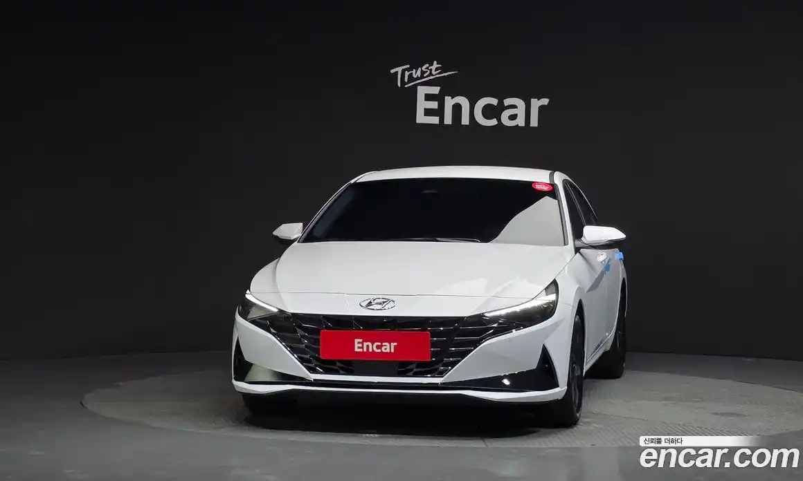 Hyundai Avante 2023 1.6 Автомат в Москве № 274155, фото 3