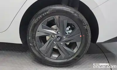 Hyundai Avante 2023 1.6 Автомат в Москве № 274155, миниатюра 5