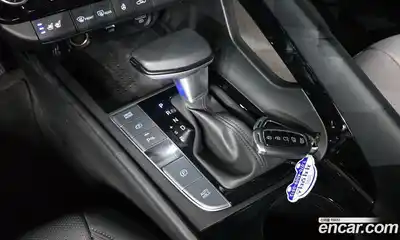 Hyundai Avante 2023 1.6 Автомат в Москве № 274155, миниатюра 9