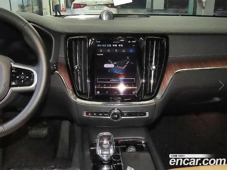 Volvo V60 2025 2.0 Автомат в Москве № 293919, фото 11