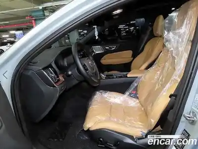 Volvo V60 2025 2.0 Автомат в Москве № 293919, миниатюра 6