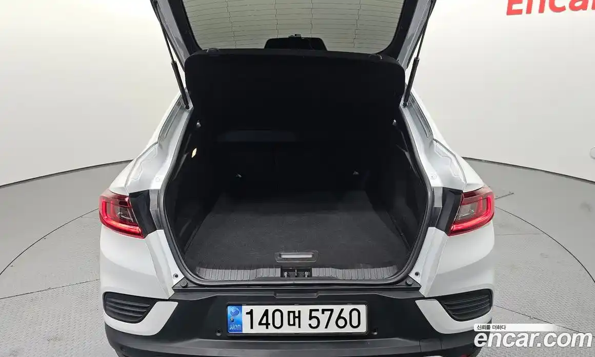 Renault XM3 2023 1.6 Автомат в Москве № 298986, фото 17