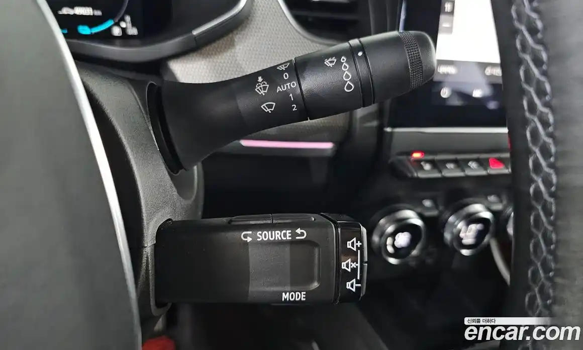 Renault XM3 2023 1.6 Автомат в Москве № 298986, фото 6