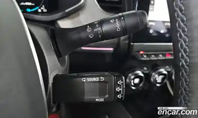 Renault XM3 2023 1.6 Автомат в Москве № 298986, миниатюра 6