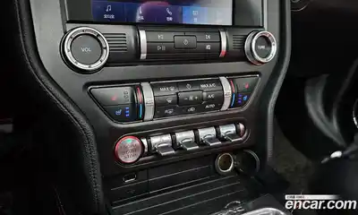 Ford Mustang 2022 2.3 Автомат в Москве № 303102, миниатюра 5