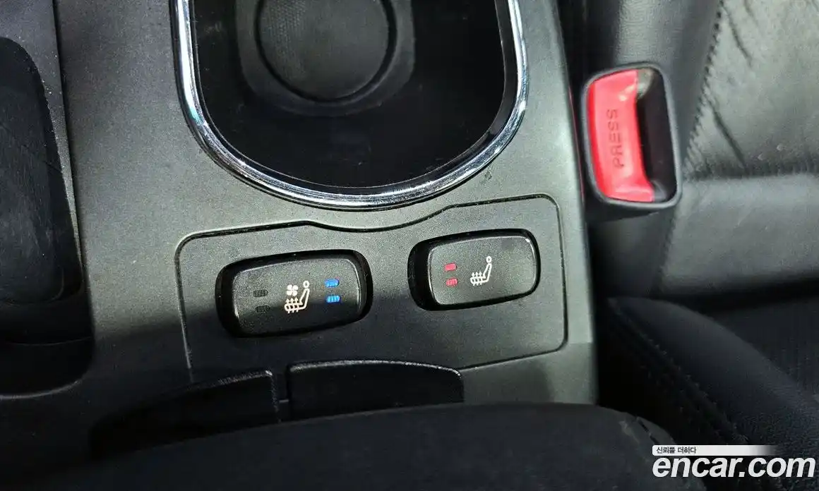 SsangYong Korando 2015 2.0 Автомат в Москве № 30498, фото 4