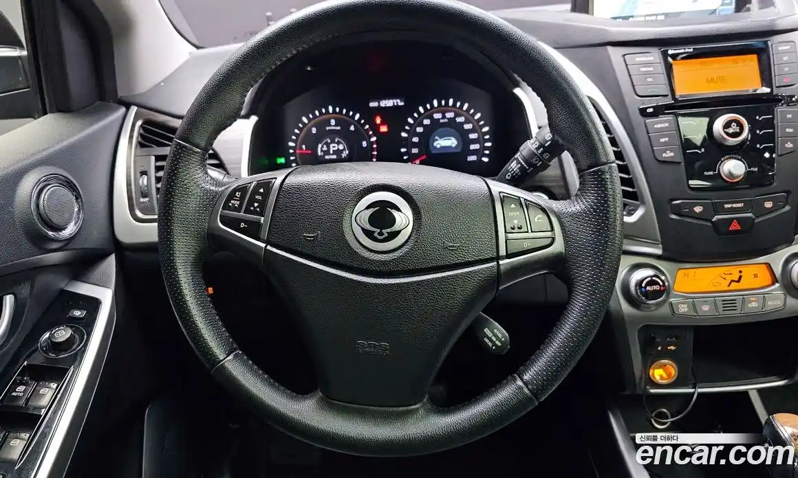 SsangYong Korando 2015 2.0 Автомат в Москве № 30498, фото 8