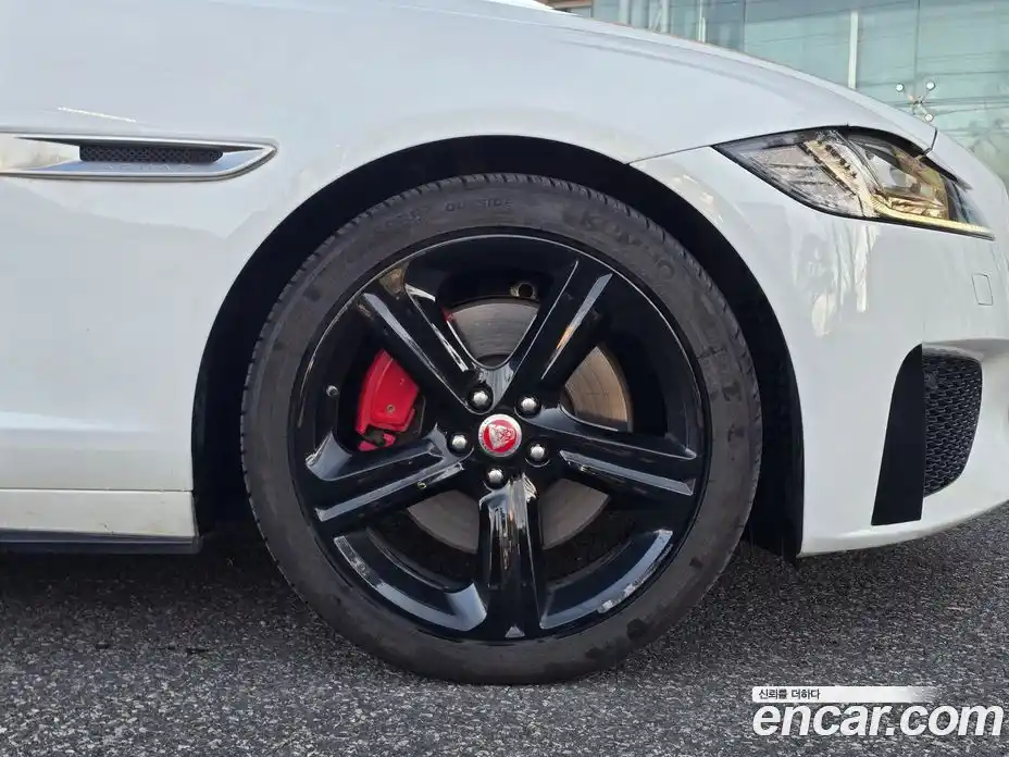 Jaguar XF 2017 3.0 Автомат в Москве № 305206, фото 17