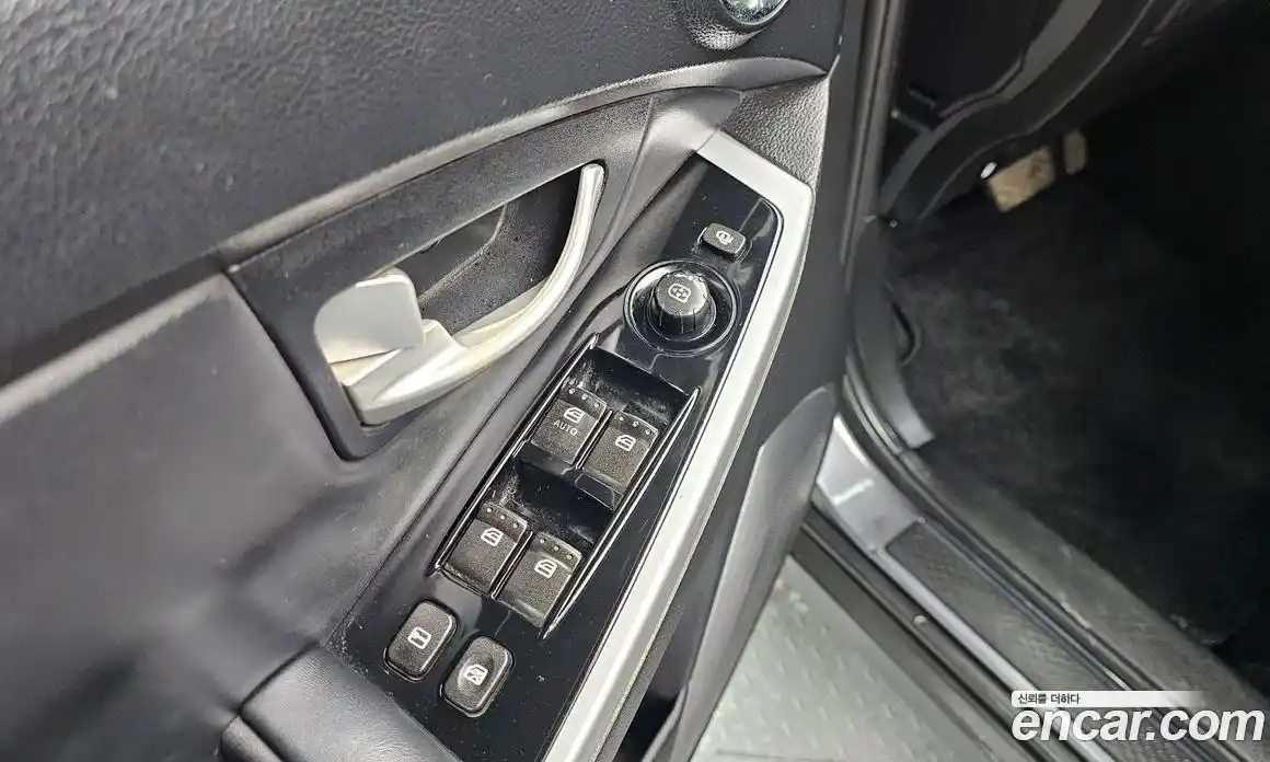 SsangYong Korando 2016 2.2 Автомат в Москве № 30539, фото 17