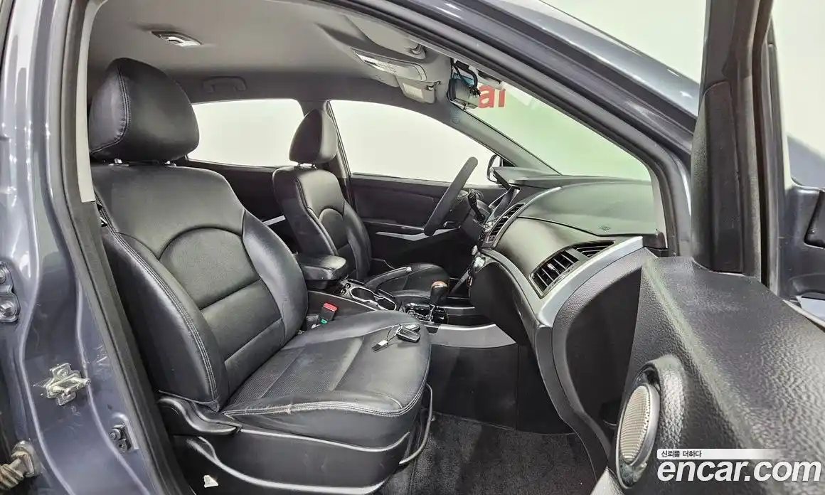 SsangYong Korando 2016 2.2 Автомат в Москве № 30539, фото 9