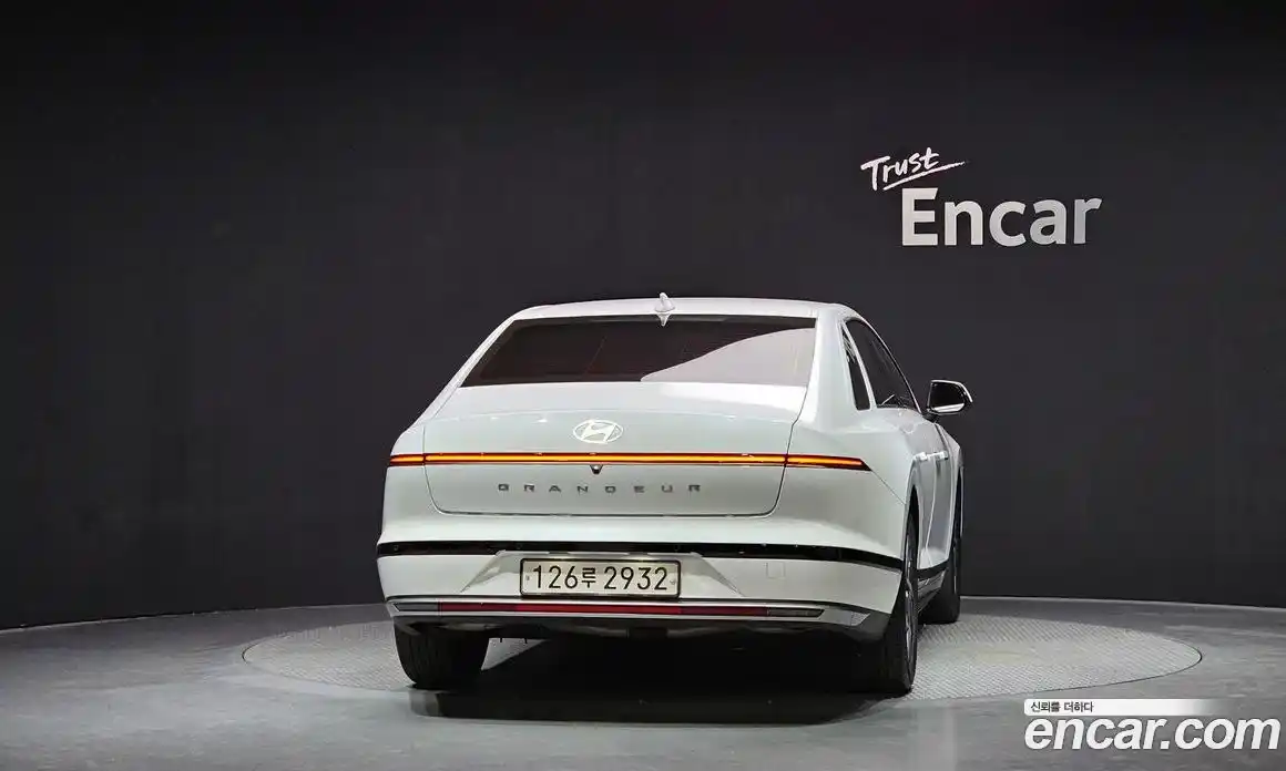 Hyundai Grandeur 2023 2.5 Автомат в Москве № 305674, фото 8