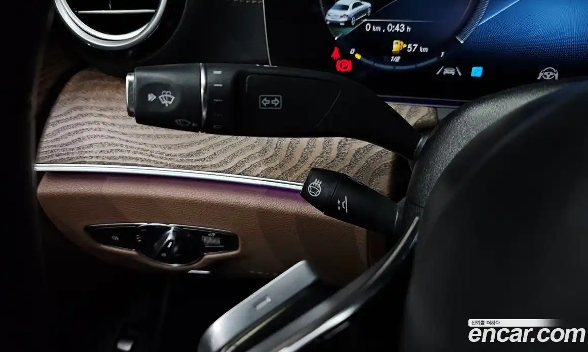 Mercedes-Benz E-Class 2022 2.0 Автомат в Москве № 311075, фото 8