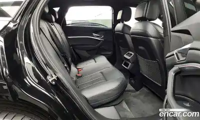 Audi e-tron 2022 0.2 Автомат в Москве № 311701, миниатюра 12