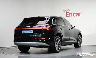 Audi e-tron 2022 0.2 Автомат в Москве № 311701, миниатюра 2