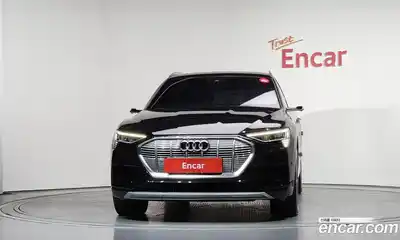 Audi e-tron 2022 0.2 Автомат в Москве № 311701, миниатюра 3