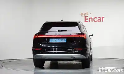 Audi e-tron 2022 0.2 Автомат в Москве № 311701, миниатюра 4