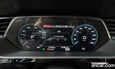 Audi e-tron 2022 0.2 Автомат в Москве № 311701, миниатюра 8