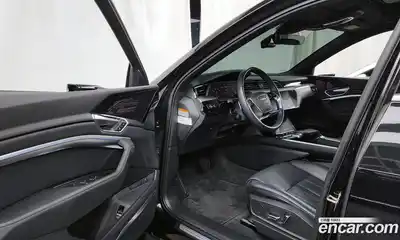 Audi e-tron 2022 0.2 Автомат в Москве № 311701, миниатюра 10