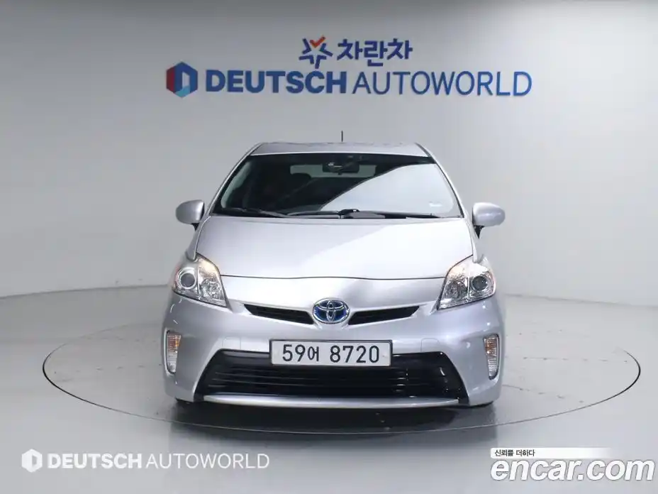 Toyota Prius 2012 1.8 Автомат в Москве № 318636, фото 3