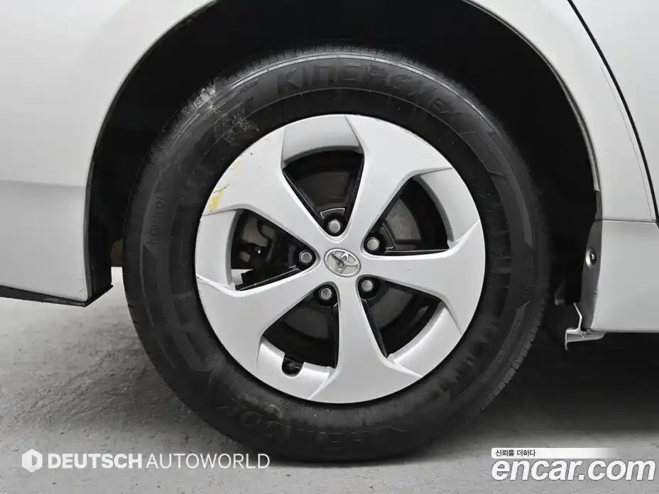 Toyota Prius 2012 1.8 Автомат в Москве № 318636, фото 5