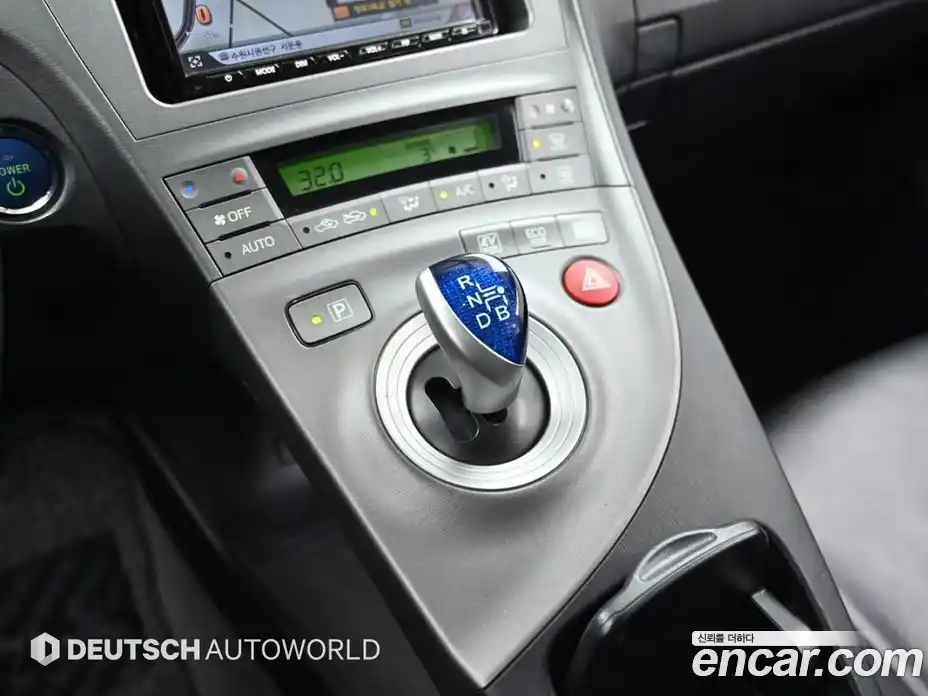 Toyota Prius 2012 1.8 Автомат в Москве № 318636, фото 9