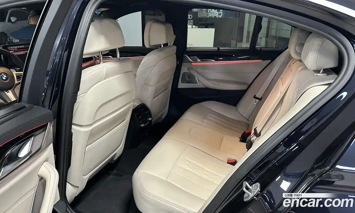 BMW 5-Series 2023 4.4 Автомат в Москве № 320292, фото 11