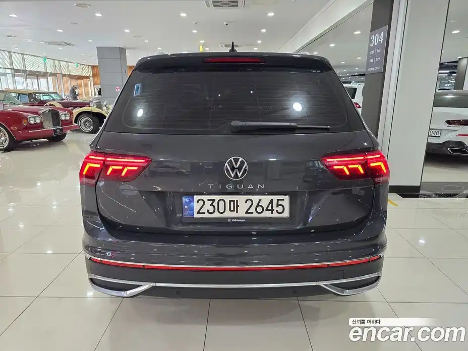 Volkswagen Tiguan 2023 2.0 Автомат в Москве № 329768, фото 4