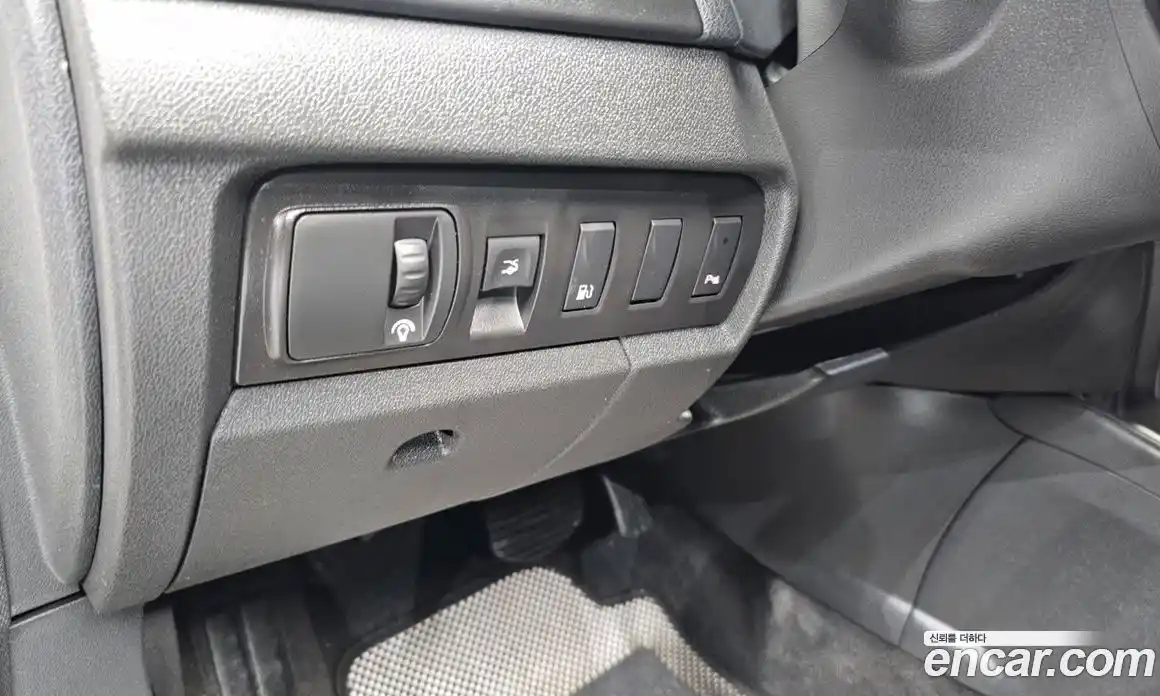 Renault SM3 2010 1.6 Автомат в Москве № 329843, фото 16