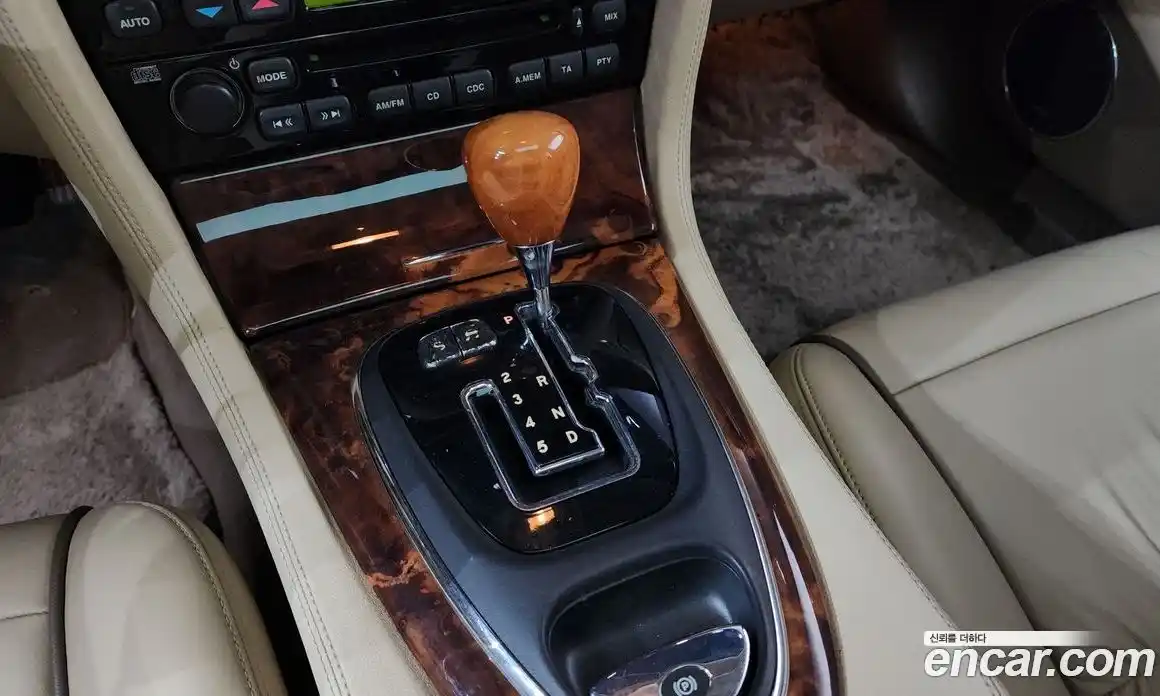 Jaguar XJ 2007 2.7 Автомат в Москве № 331535, фото 9