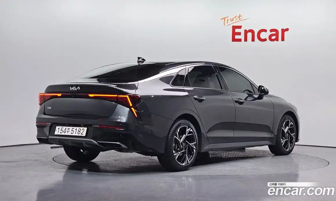 Kia K5 2024 2.0 Автомат в Москве № 338061, фото 1