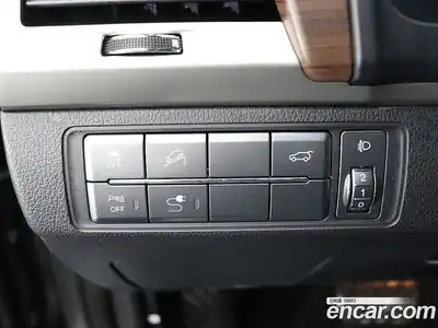 SsangYong Rexton 2018 2.2 Автомат в Москве № 35778, миниатюра 12