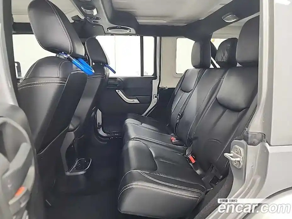 Jeep Wrangler 2013 2.8 Автомат в Москве № 360753, фото 12