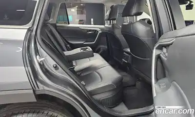 Toyota RAV4 2020 2.5 Автомат в Москве № 360771, миниатюра 12