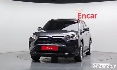 Toyota RAV4 2020 2.5 Автомат в Москве № 360771, миниатюра 3