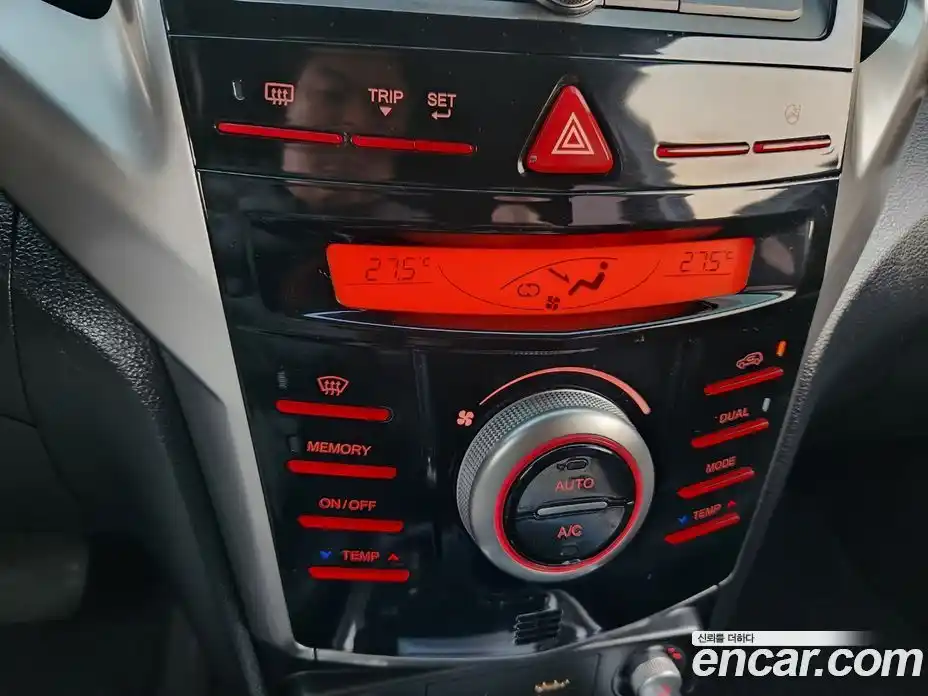 SsangYong TIBOLI 2015 1.6 Автомат в Москве № 369891, фото 13