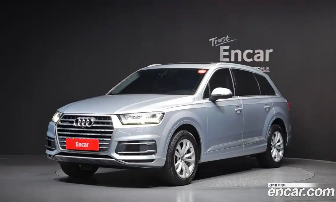 Audi Q7 2019 2.0 Автомат в Москве № 373083, фото 1