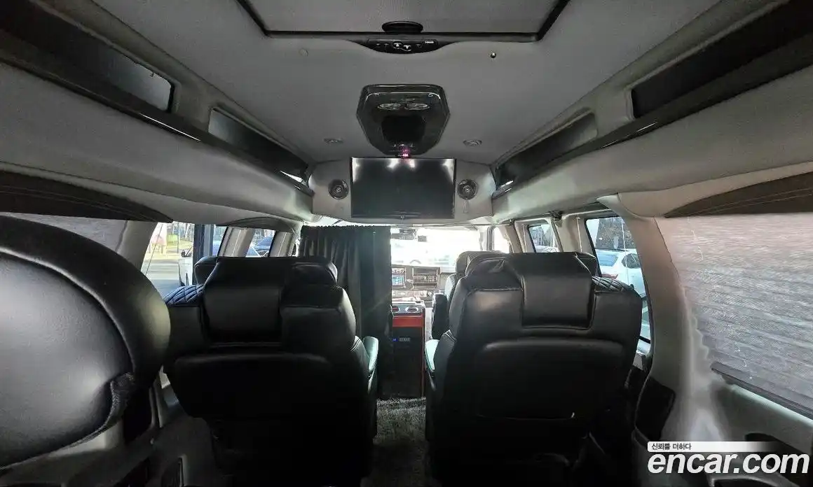 Chevrolet Express Van 2019 6.0 Автомат в Москве № 376202, фото 19