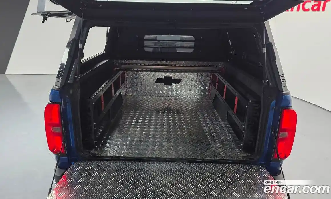 Chevrolet Colorado 2022 3.6 Автомат в Москве № 389692, фото 20