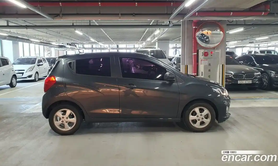 Chevrolet Spark 2019 1.0 Механическая в Москве № 395207, фото 7